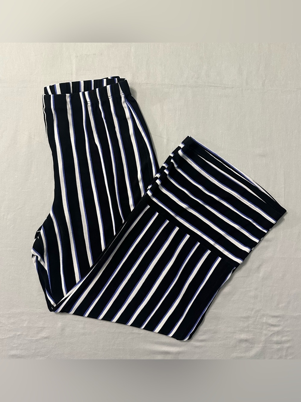 Chicos Travelers Pants 1S M 8 10 Black White Blue Striped Wide Leg High Rise